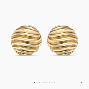 David Yurman 18k Gold Sculpted Cable Studs EUC